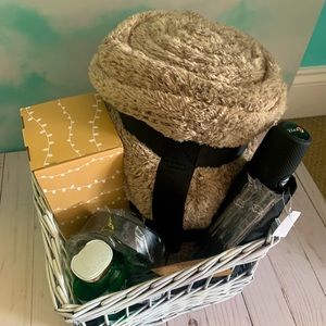 Gift basket bundle
